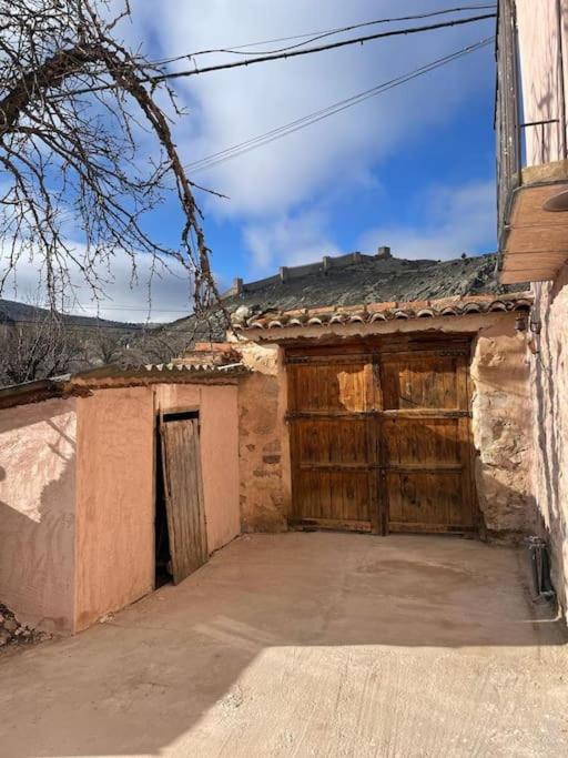 Acogedora Casa Con Patio-Parking Villa Albarracín Buitenkant foto